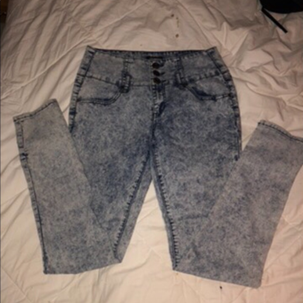 Skinny jeans